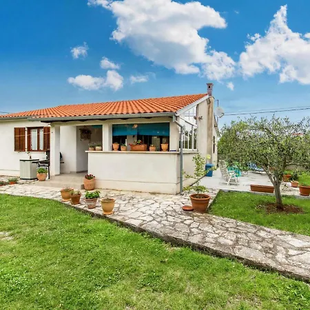 Nyaraló Holiday Casa Rita Rakalj